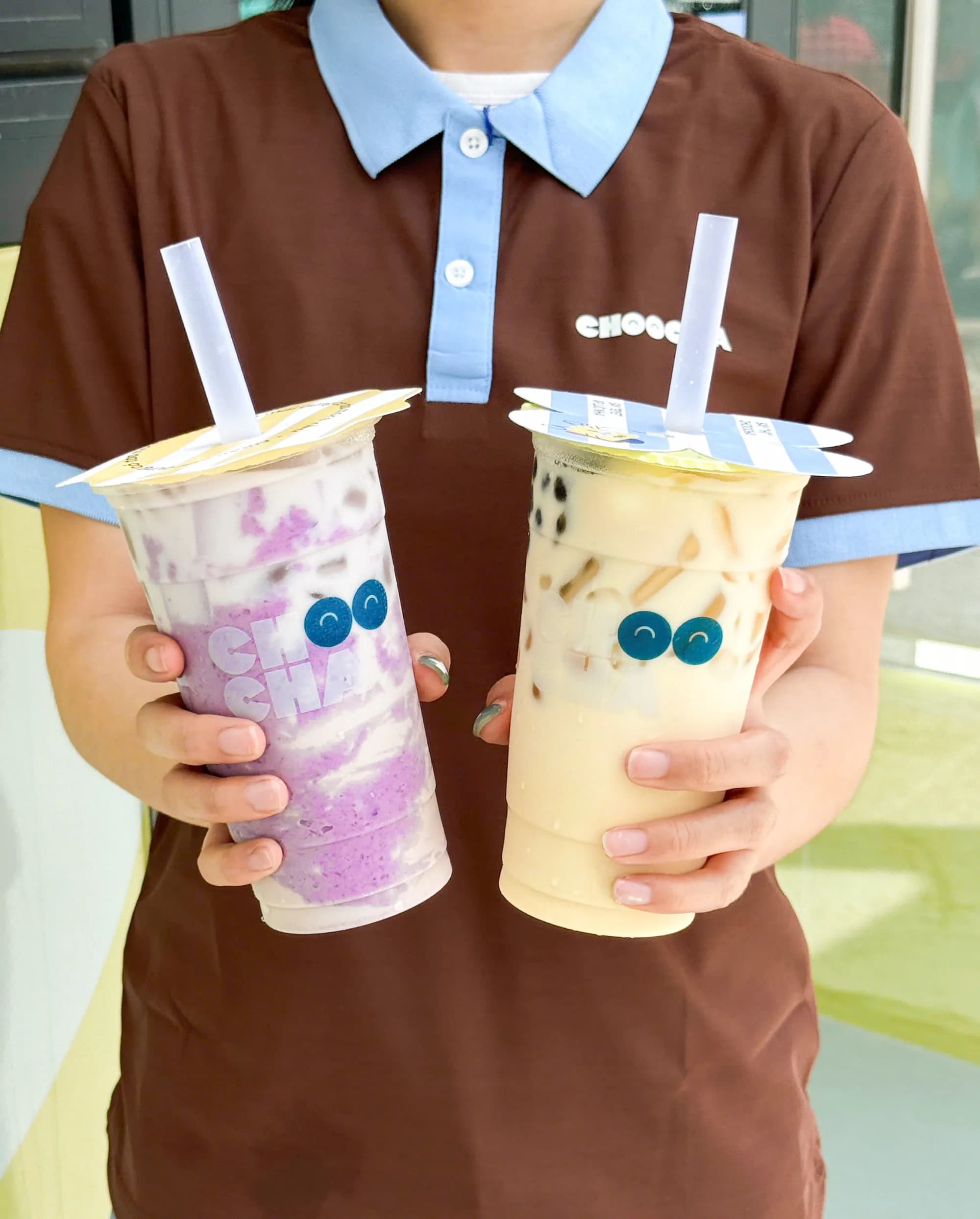 Hai ly Choocha có mặt cười