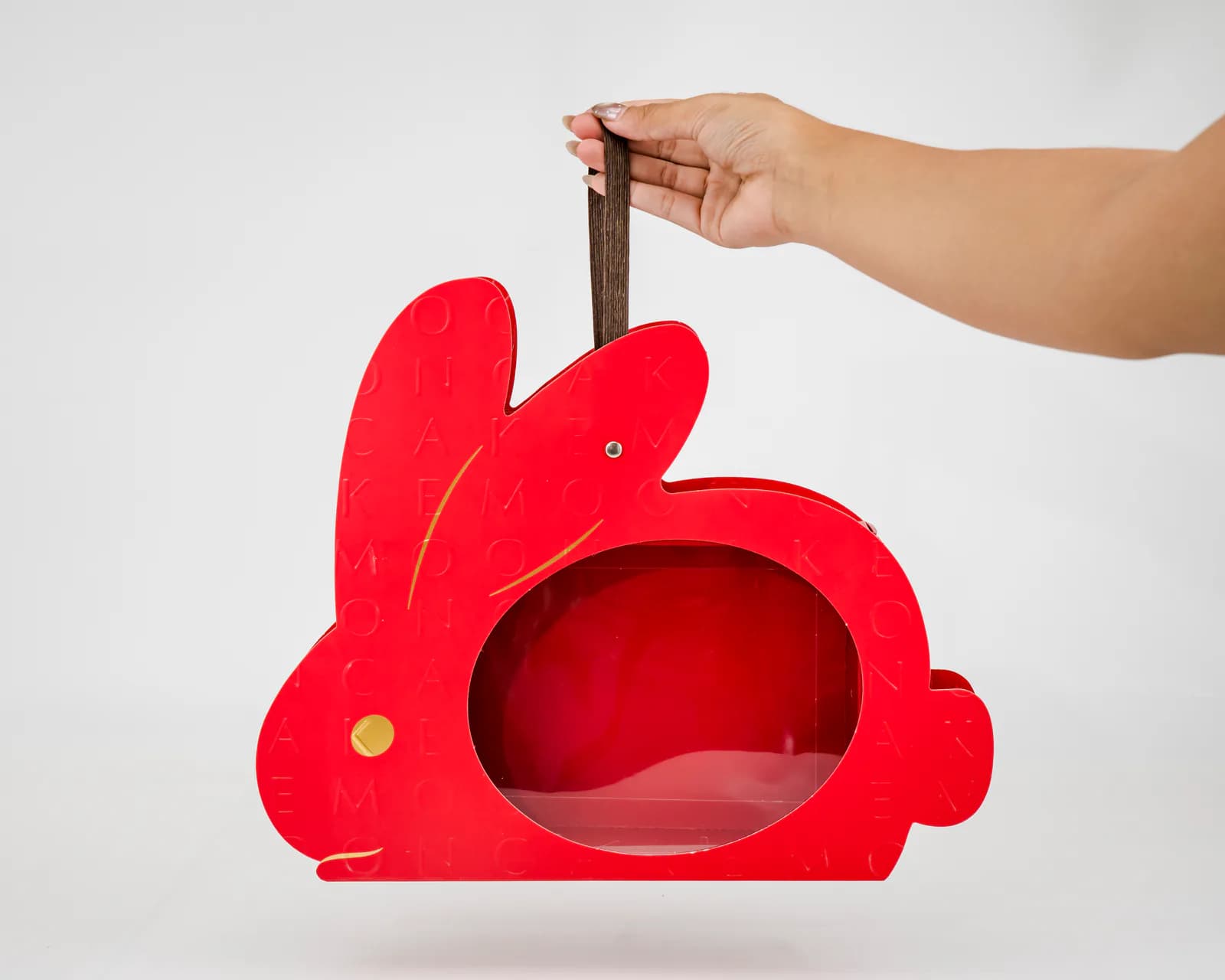PAPILLON rabbit lantern box opening detail